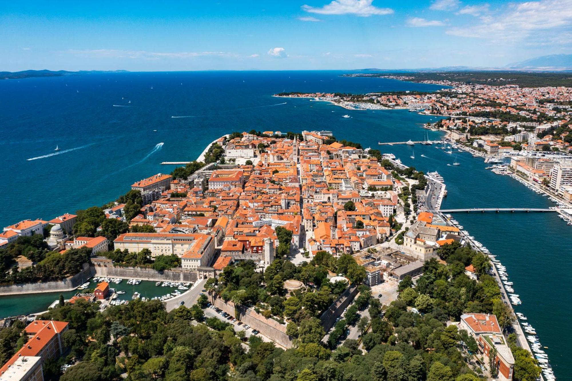 Family Apartments Zadar - Ryanair Exclusive Eksteriør billede