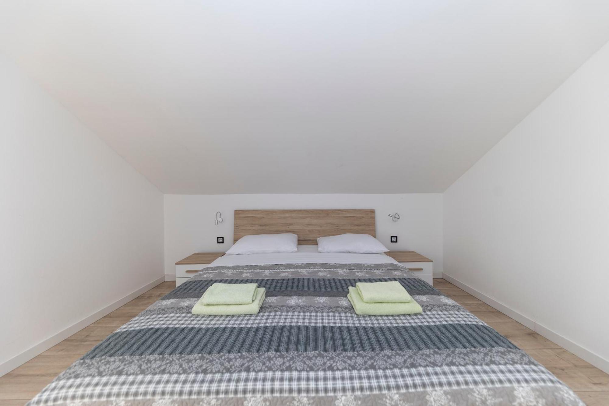 Family Apartments Zadar - Ryanair Exclusive Eksteriør billede