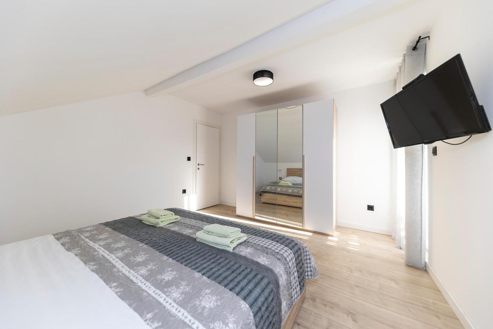 Family Apartments Zadar - Ryanair Exclusive Eksteriør billede